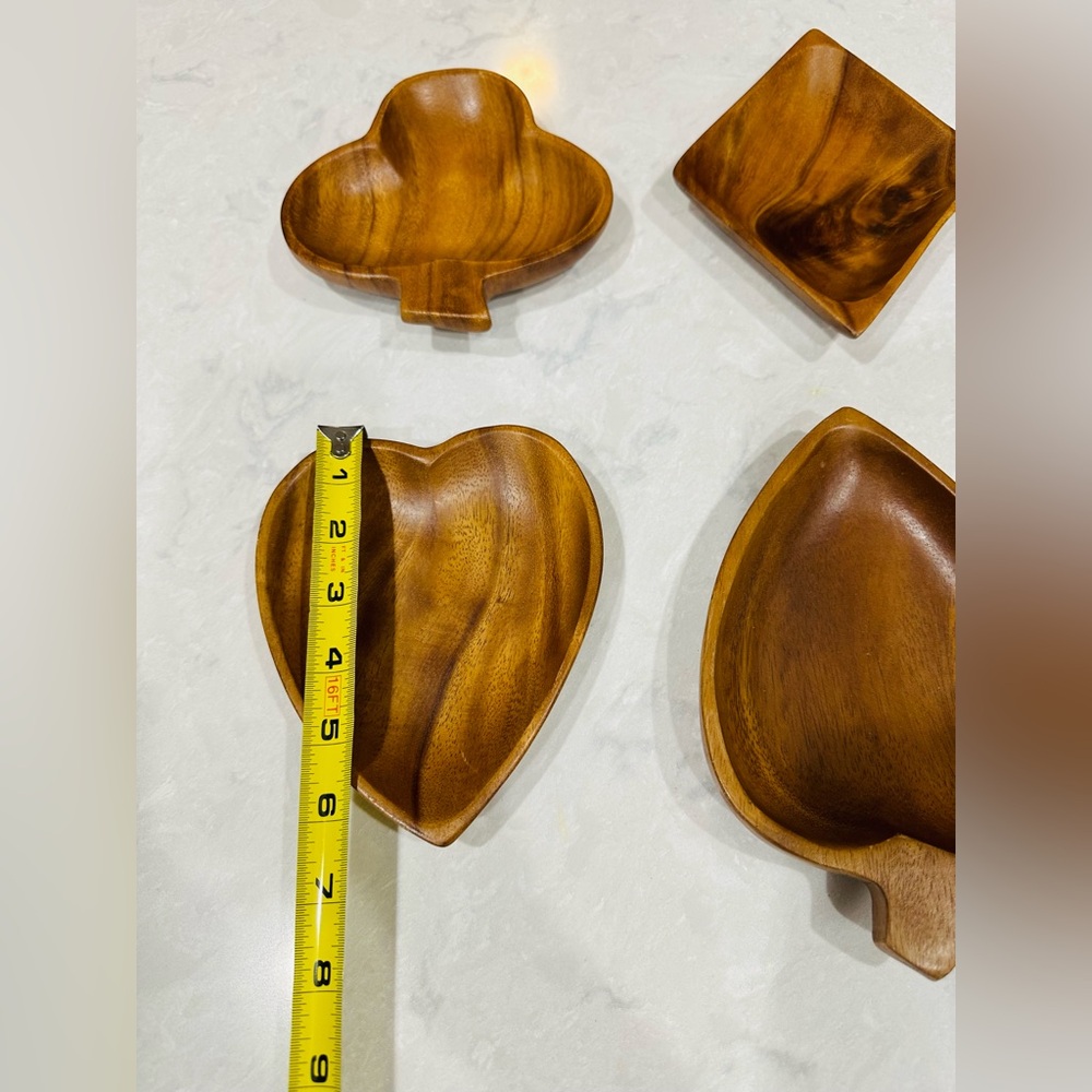set of 4 vintage monkey pod wood bowls shaped like the suits of a deck of cards - Picture 7 of 10